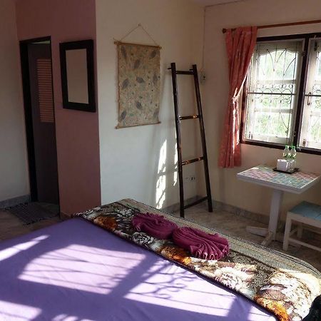 Kavil Guesthouse 2 เชียงใหม่ ภายนอก รูปภาพ